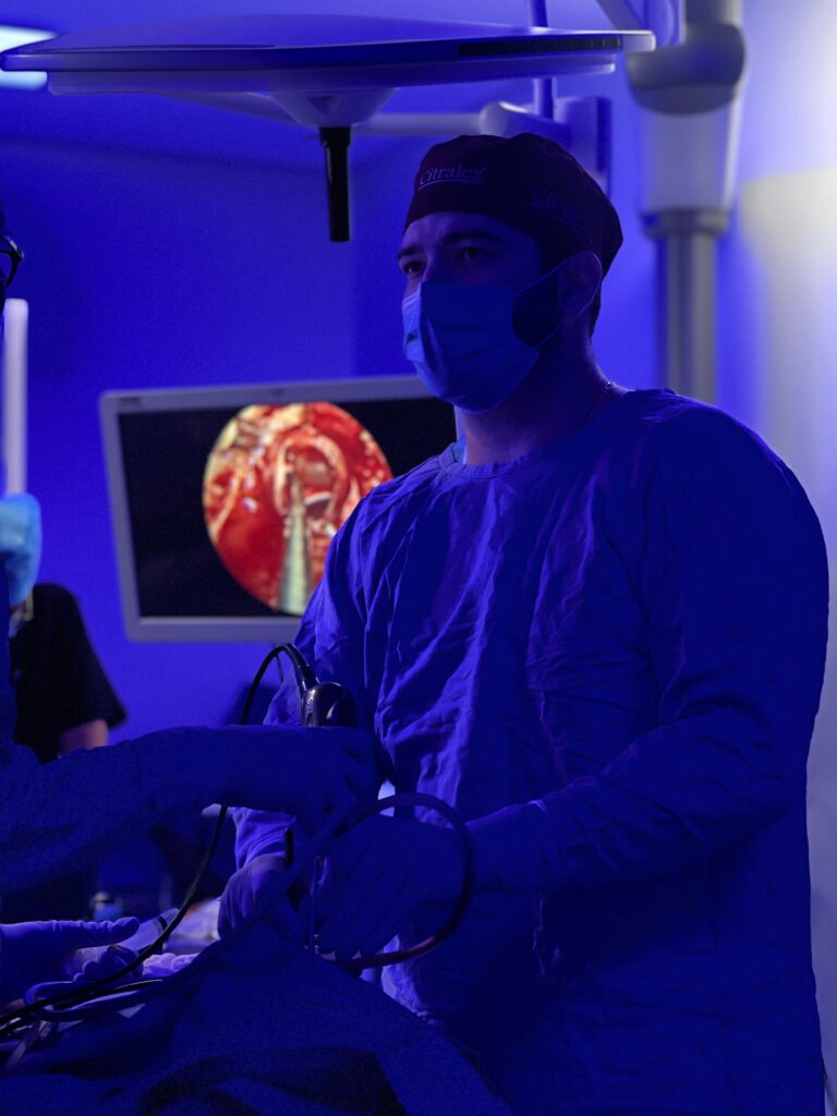 Neurosurgeon in Puerto Vallarta – Specialist Care by Dr. Marcos Eduardo Meza Moreno